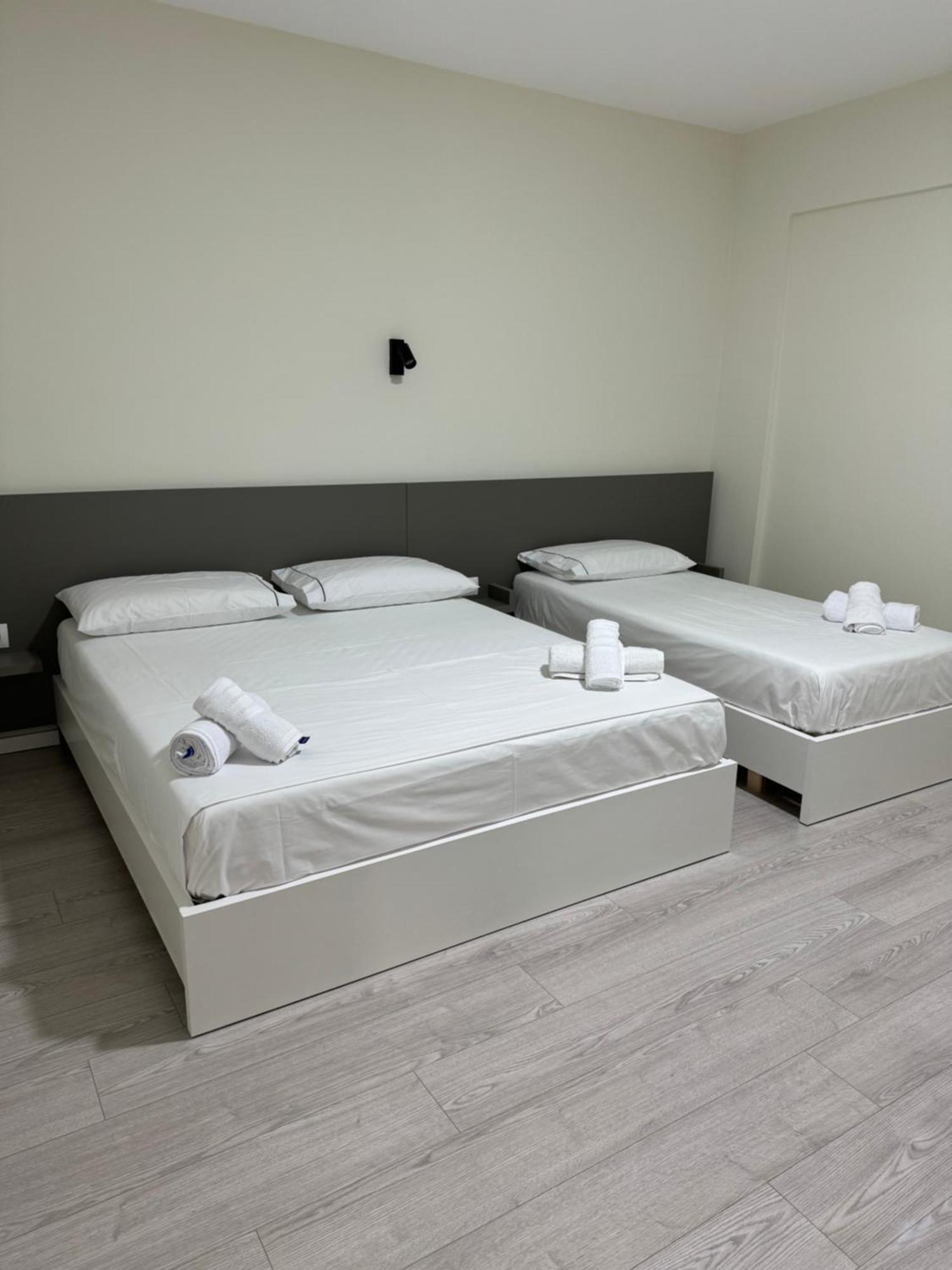 Meraki Hotel Sarandë Exterior foto